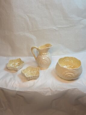 Vintage Belleek 1st Green Mark Cream, Sugar, And 2 Salt Dips
